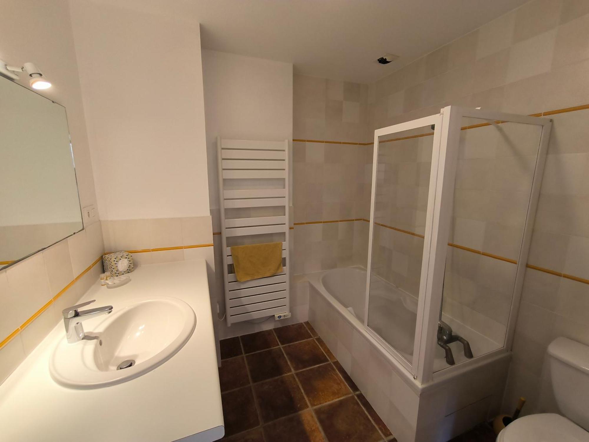 Le Peyret Apartment Serres-Castet Ngoại thất bức ảnh