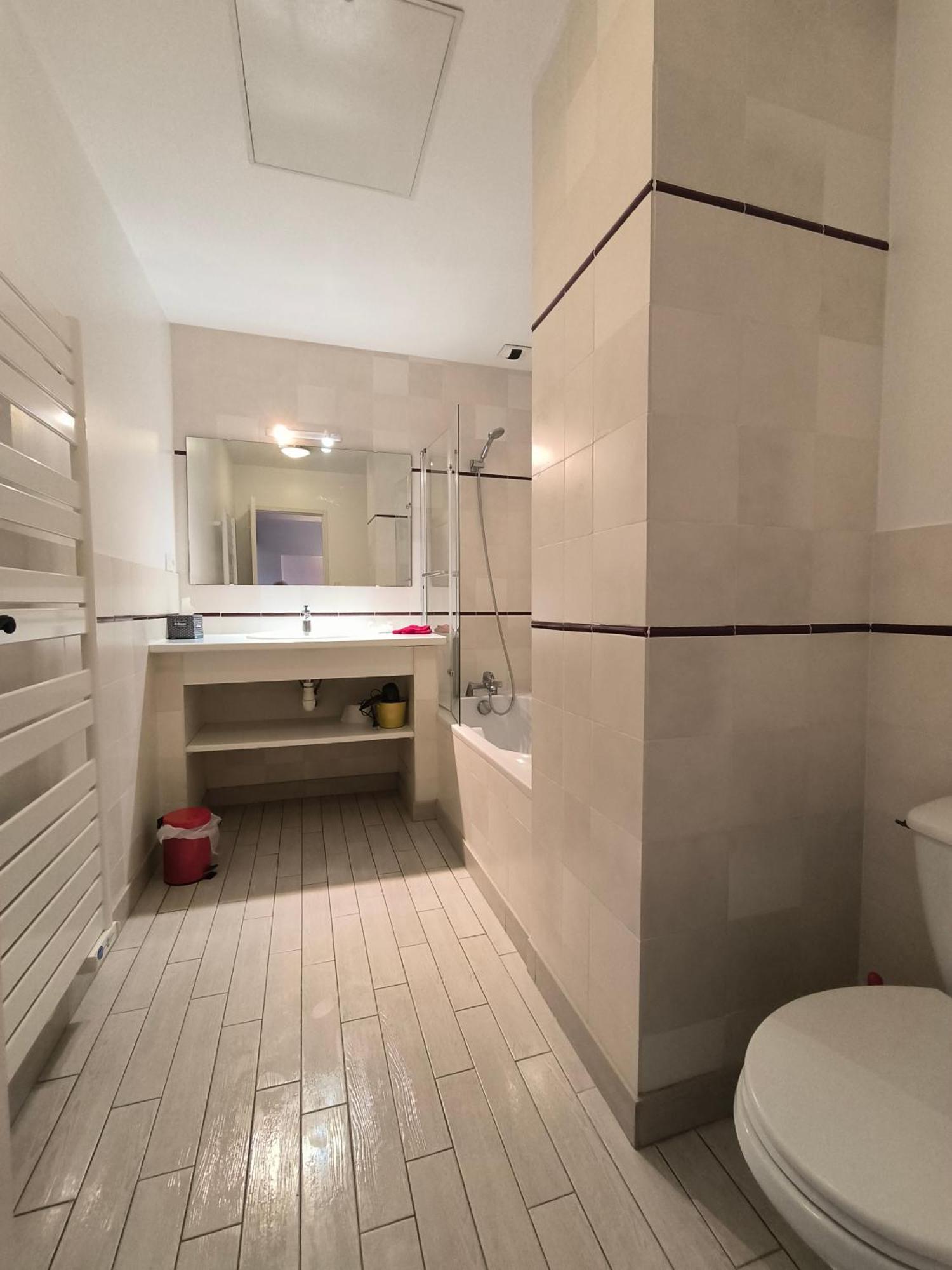 Le Peyret Apartment Serres-Castet Ngoại thất bức ảnh